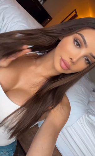 Adil Escort Üniversiteli Bayan Seçil