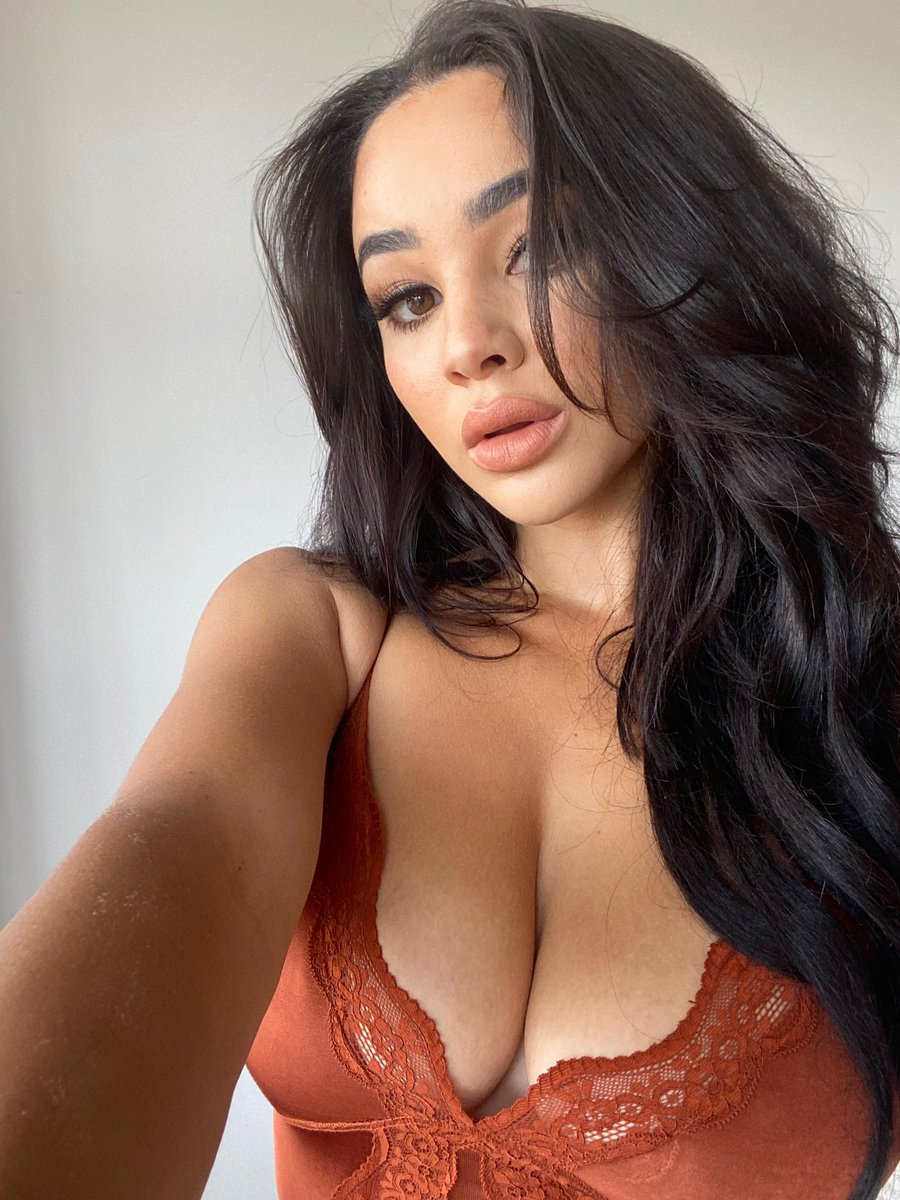 Taksim Escort Sınırsız Bayan Gamze