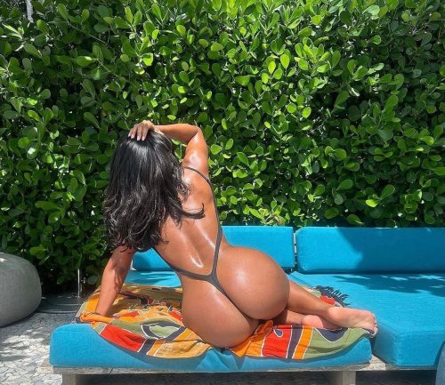 Tesettürlü Escort İstanbul Hayallerinize Ulaşın
